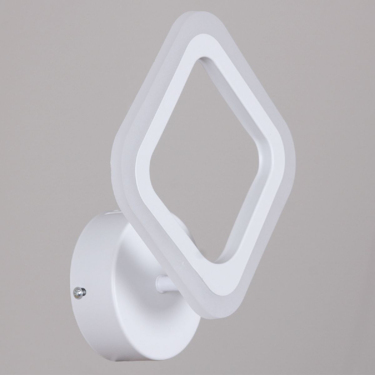 Настенный светильник Reluce 05104-0.2-01 WH