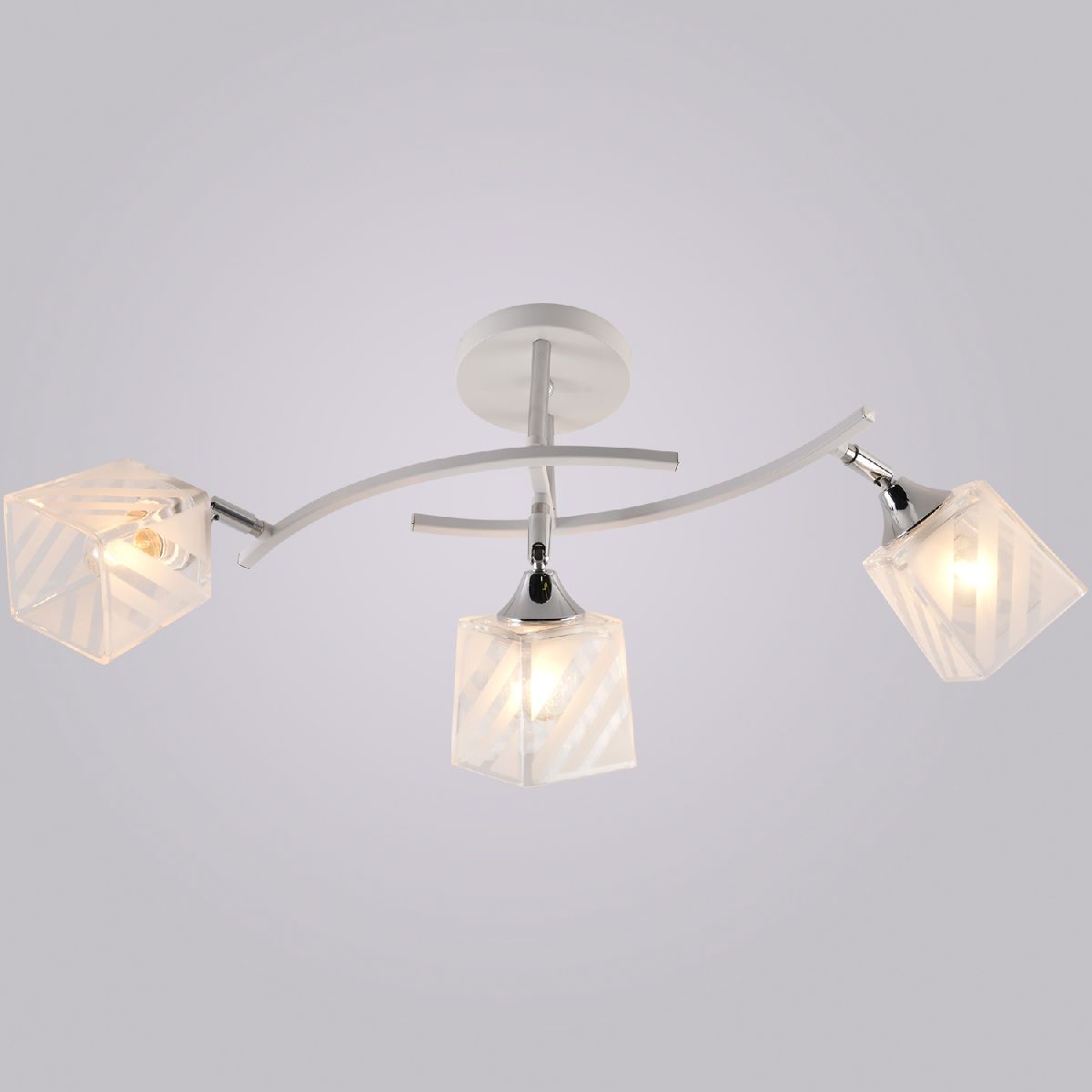 Потолочная люстра Reluce 01593-0.3-03 WH+CR Потолочная люстра Reluce 01593-0.3-03 WH+CR