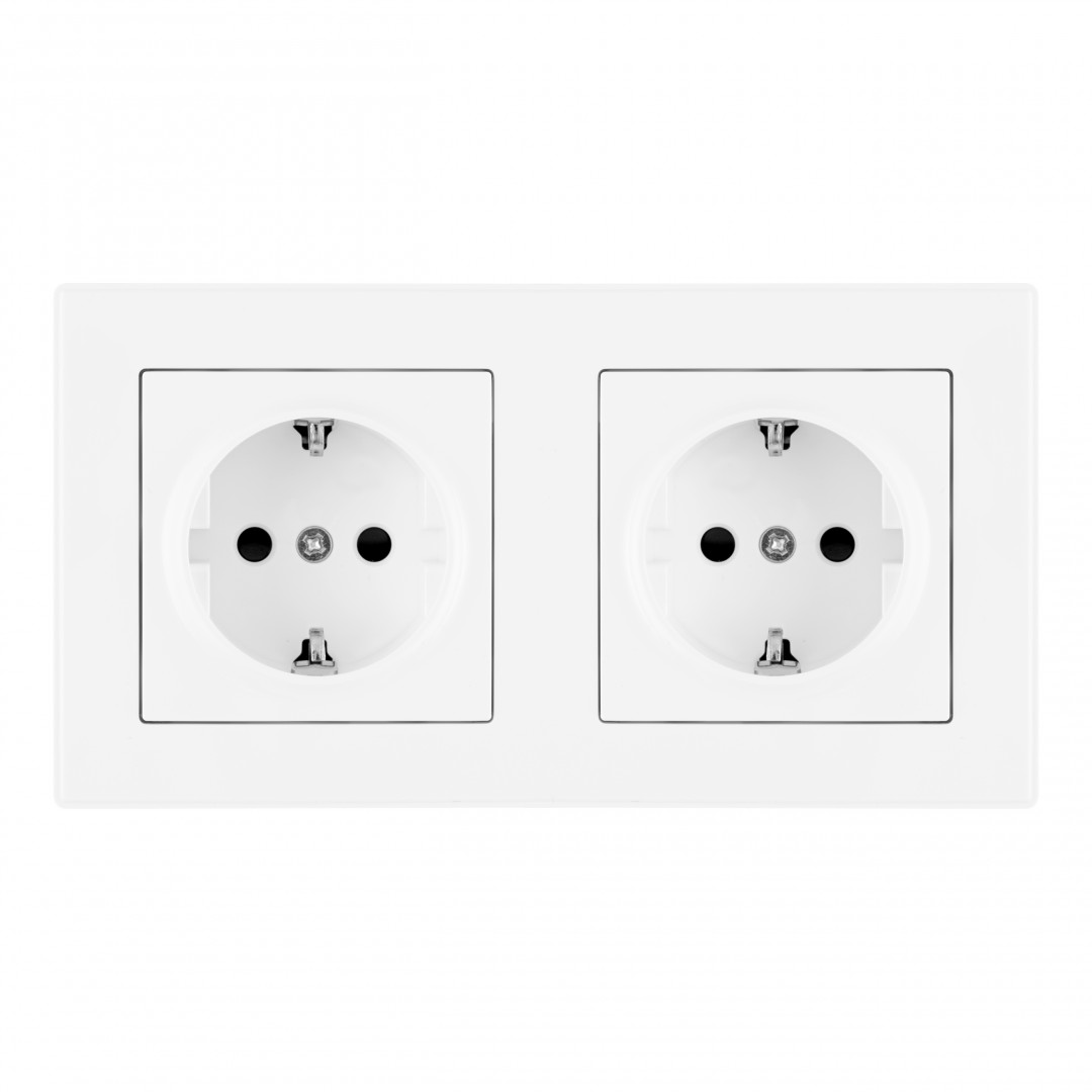 Розетка двойная (двухпостовая) с/з и шторками Arte Milano SET06-2-40-1x2 white